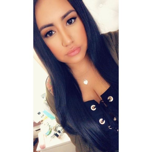 Meet your Posher, Carla - Picture 1 of 1